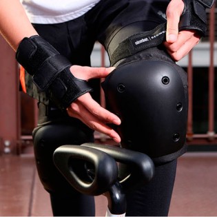 Ninebot Mini Scooter Sports Protector Set Size M Black