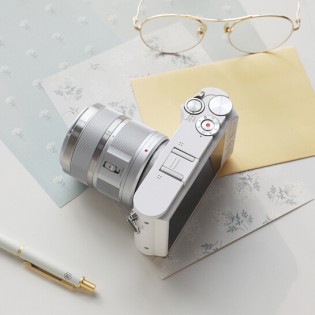 Yi M1 Mirrorless Digital Camera Prime Lens Chinese Version White